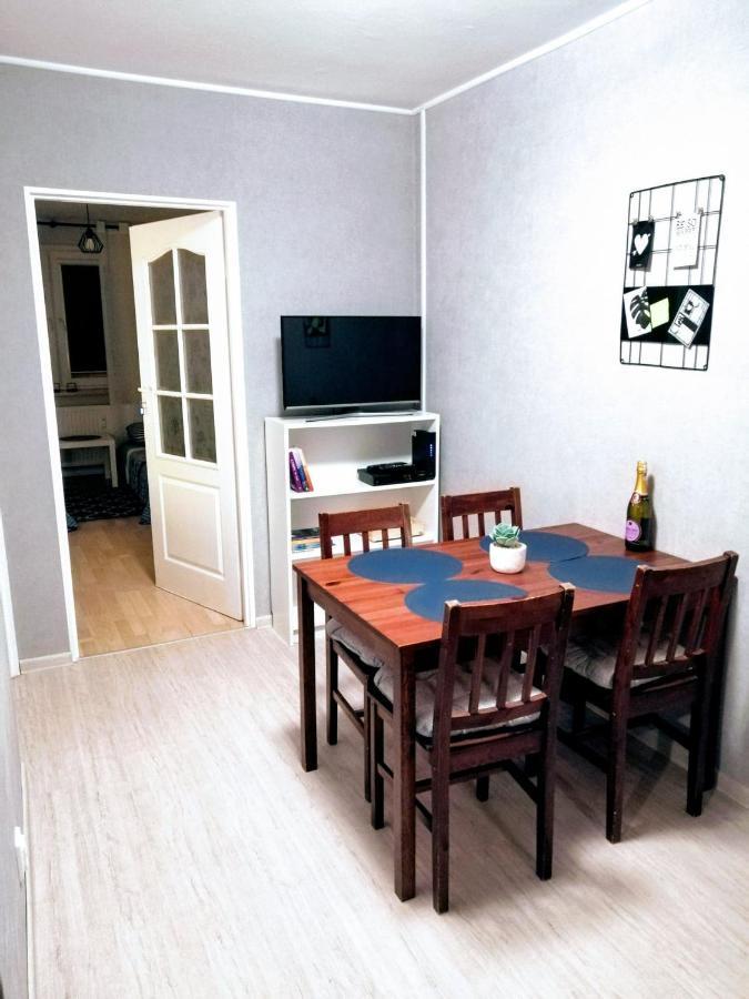 Przyjemna Miejscowka Apartment Gorzow Wielkopolski Bagian luar foto